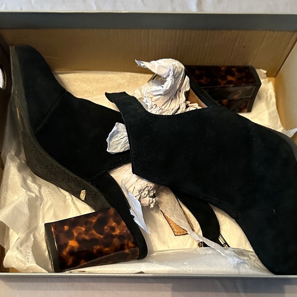 Vionic Black Suede Heels with Tortoise Shell Detail - Picture 1 of 7
